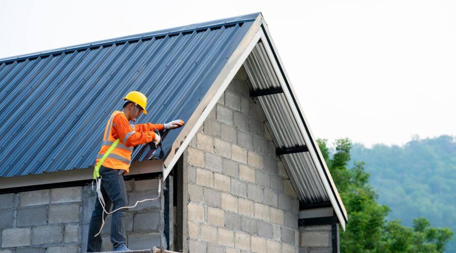 Expert top industrial roofings services in Saint Louisville, OH